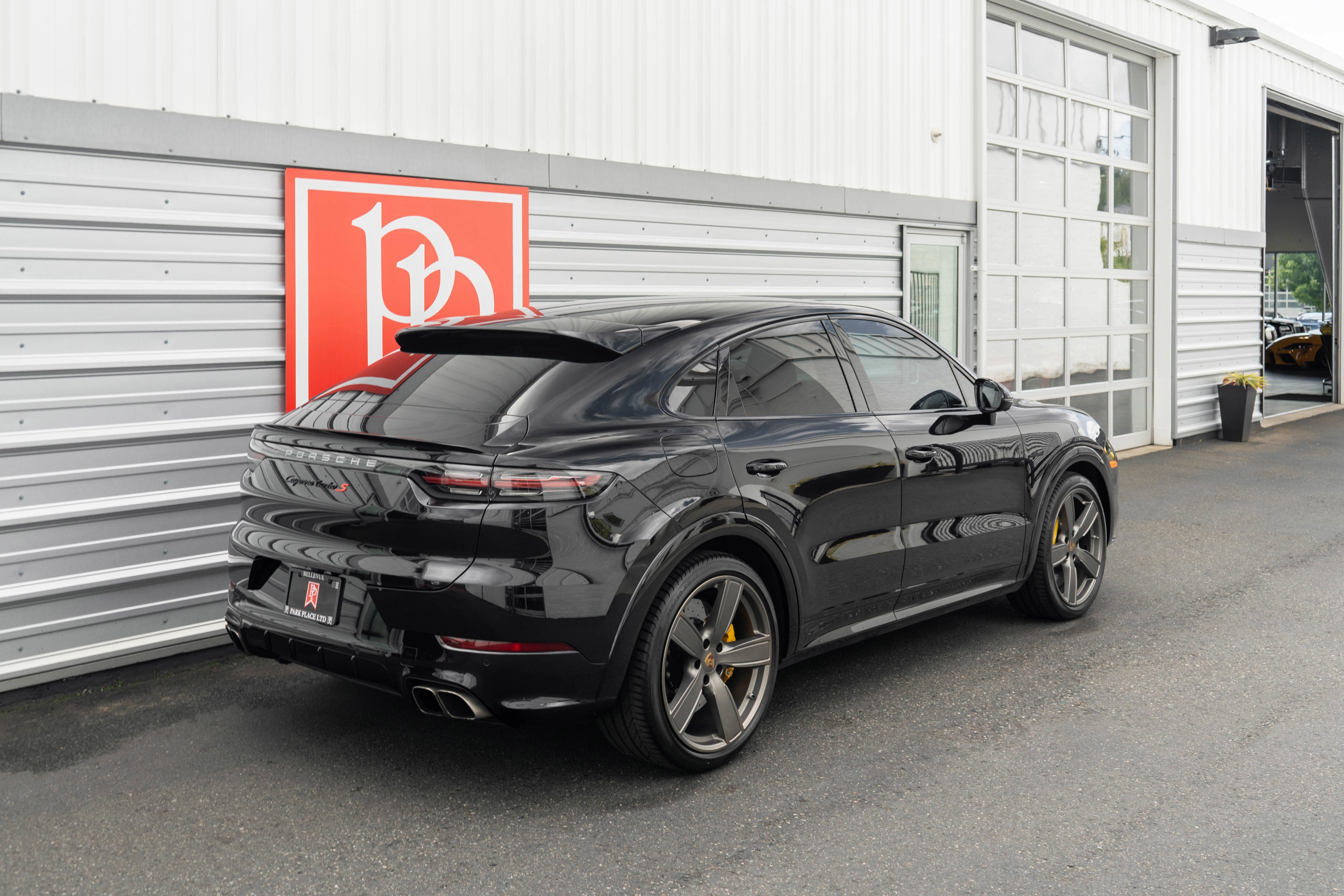 2022 Porsche Cayenne Turbo S E-Hybrid