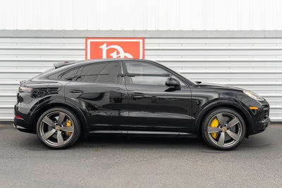 2022 Porsche Cayenne Turbo S E-Hybrid