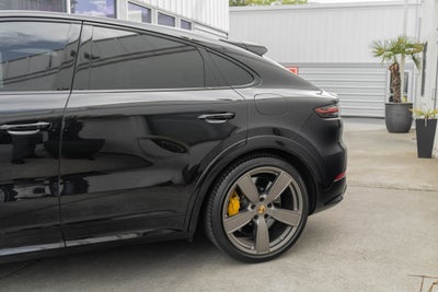 2022 Porsche Cayenne Turbo S E-Hybrid
