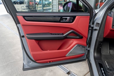 2023 Porsche Cayenne Turbo GT
