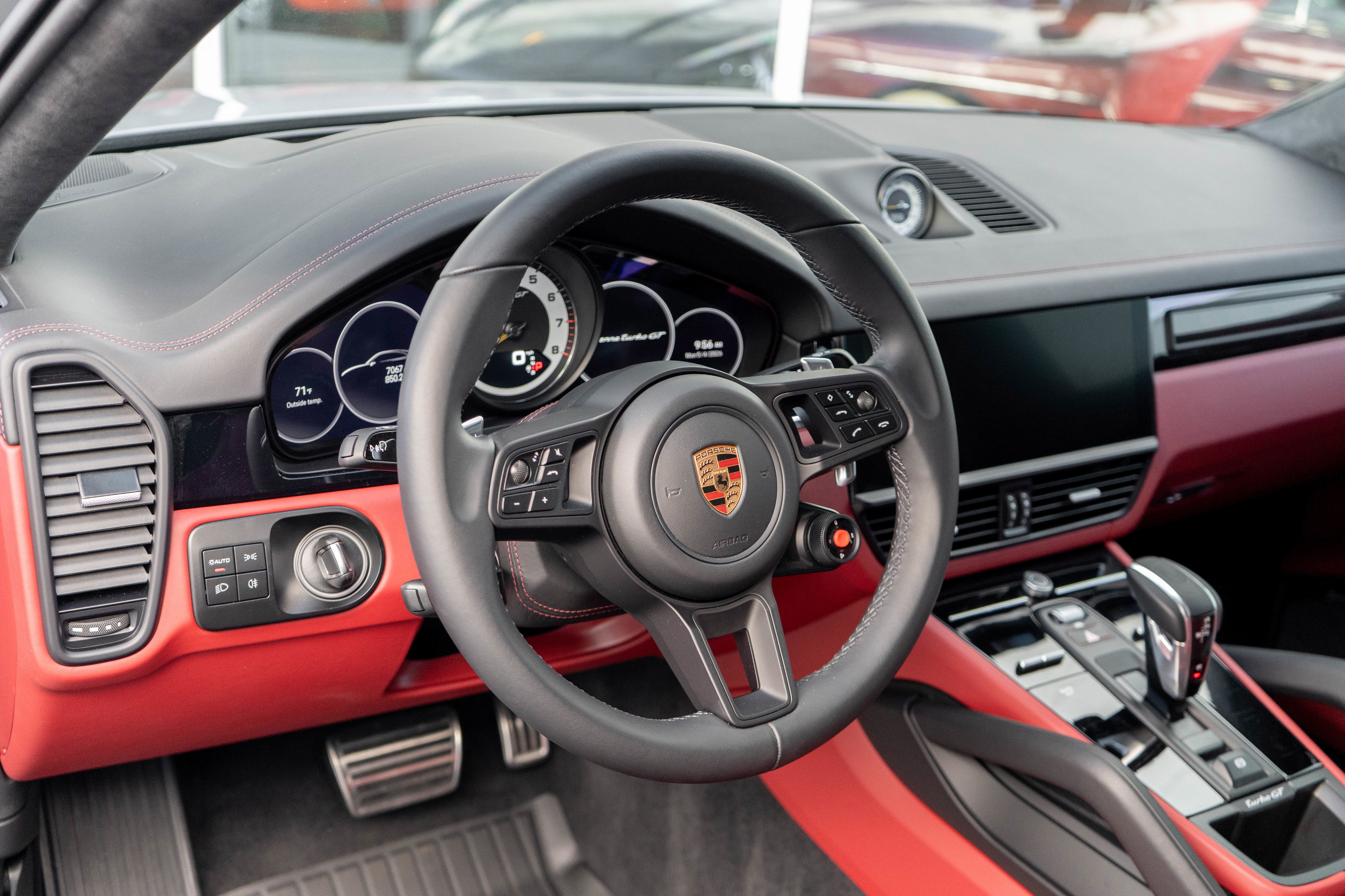 2023 Porsche Cayenne Turbo GT