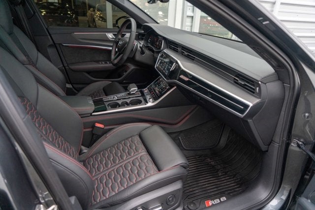 2021 Audi RS 6 Avant 4.0 TFSI quattro