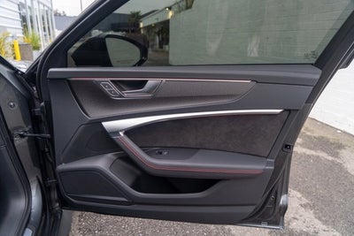 2021 Audi RS 6 Avant 4.0 TFSI quattro