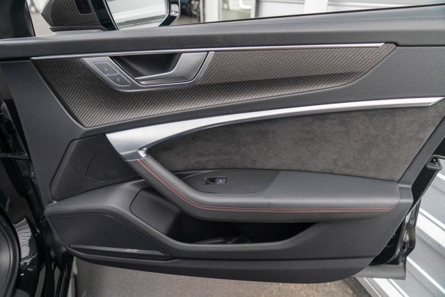 2021 Audi RS 6 Avant 4.0 TFSI quattro