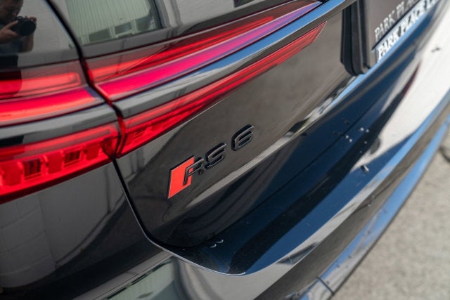 2021 Audi RS 6 Avant 4.0 TFSI quattro