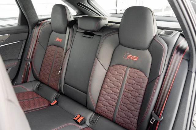 2025 Audi RS 6 Avant performance