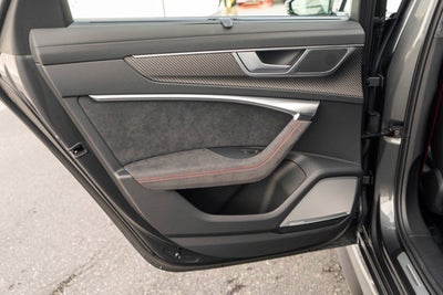 2025 Audi RS 6 Avant performance
