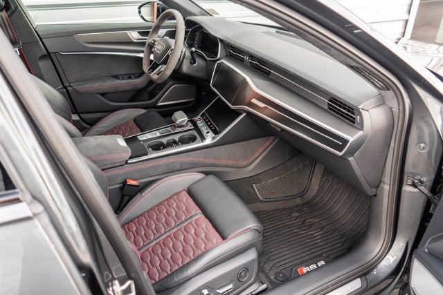 2025 Audi RS 6 Avant performance
