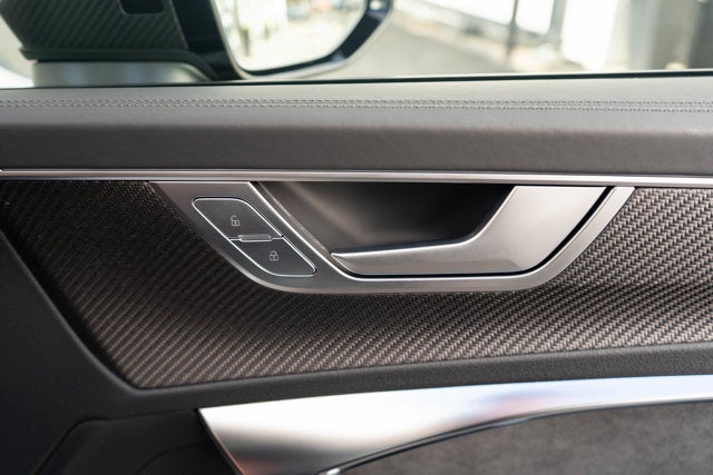 2025 Audi RS 6 Avant performance