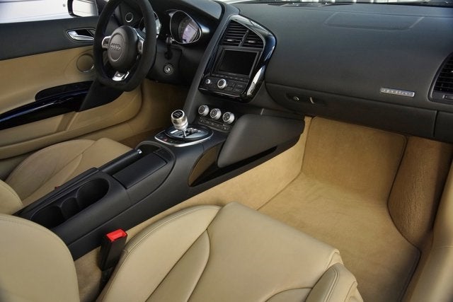 2010 Audi R8 4.2L Quattro Coupe