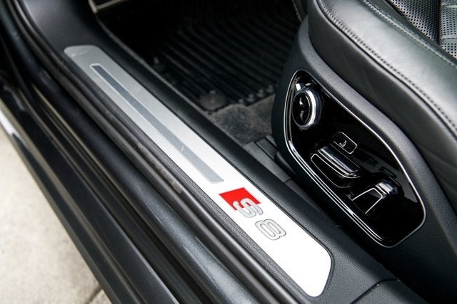 2016 Audi S8 Plus
