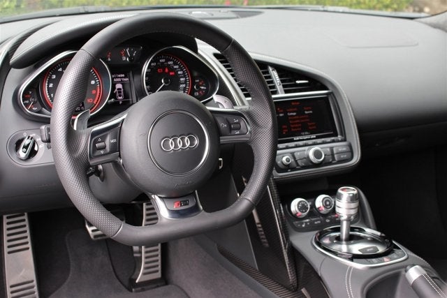 2014 Audi R8 V10 plus