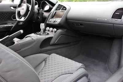 2014 Audi R8 V10 plus