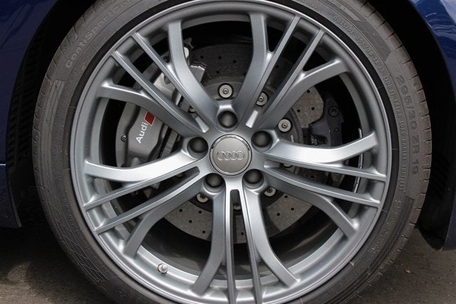 2014 Audi R8 V10 plus