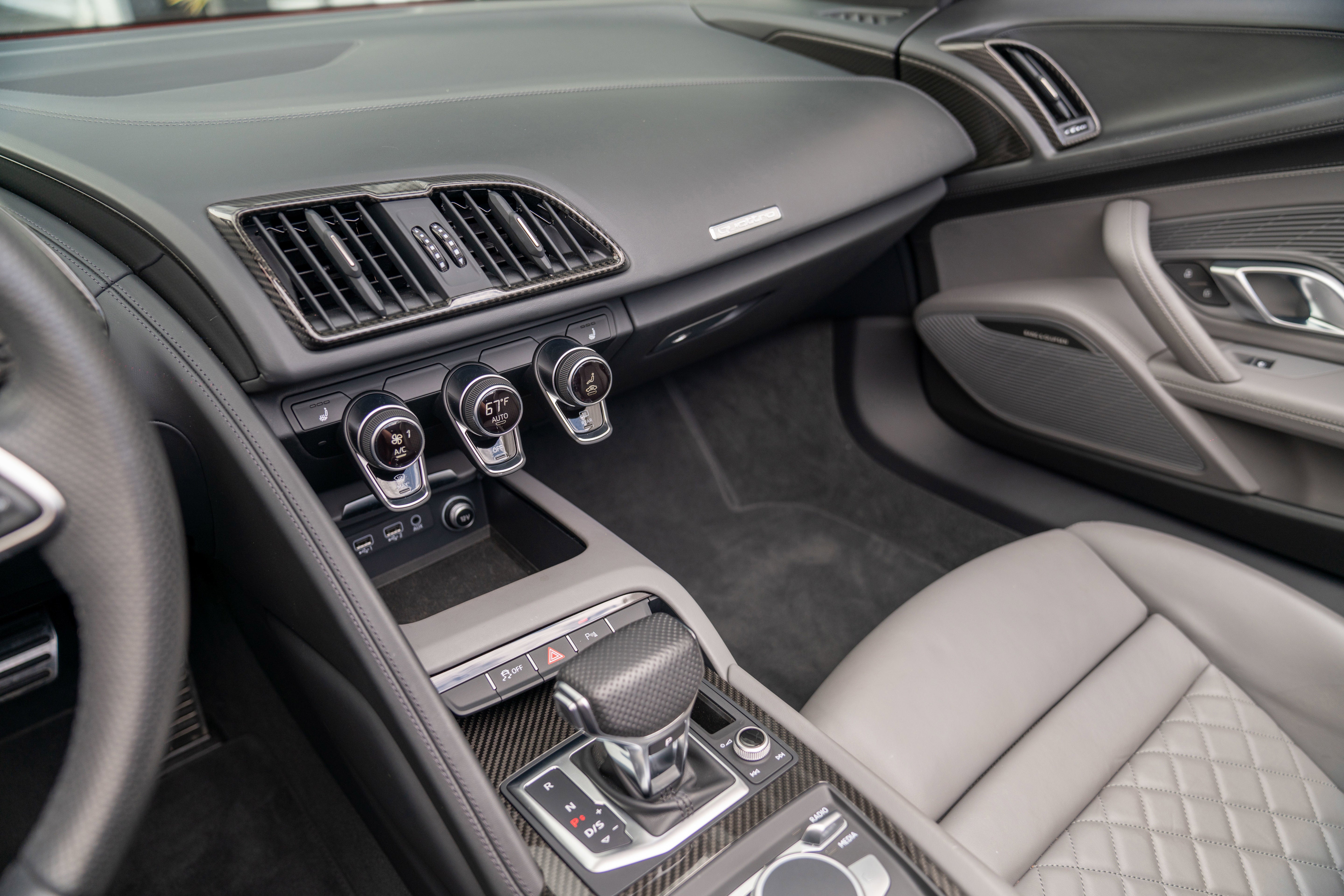 2017 Audi R8 Spyder V10
