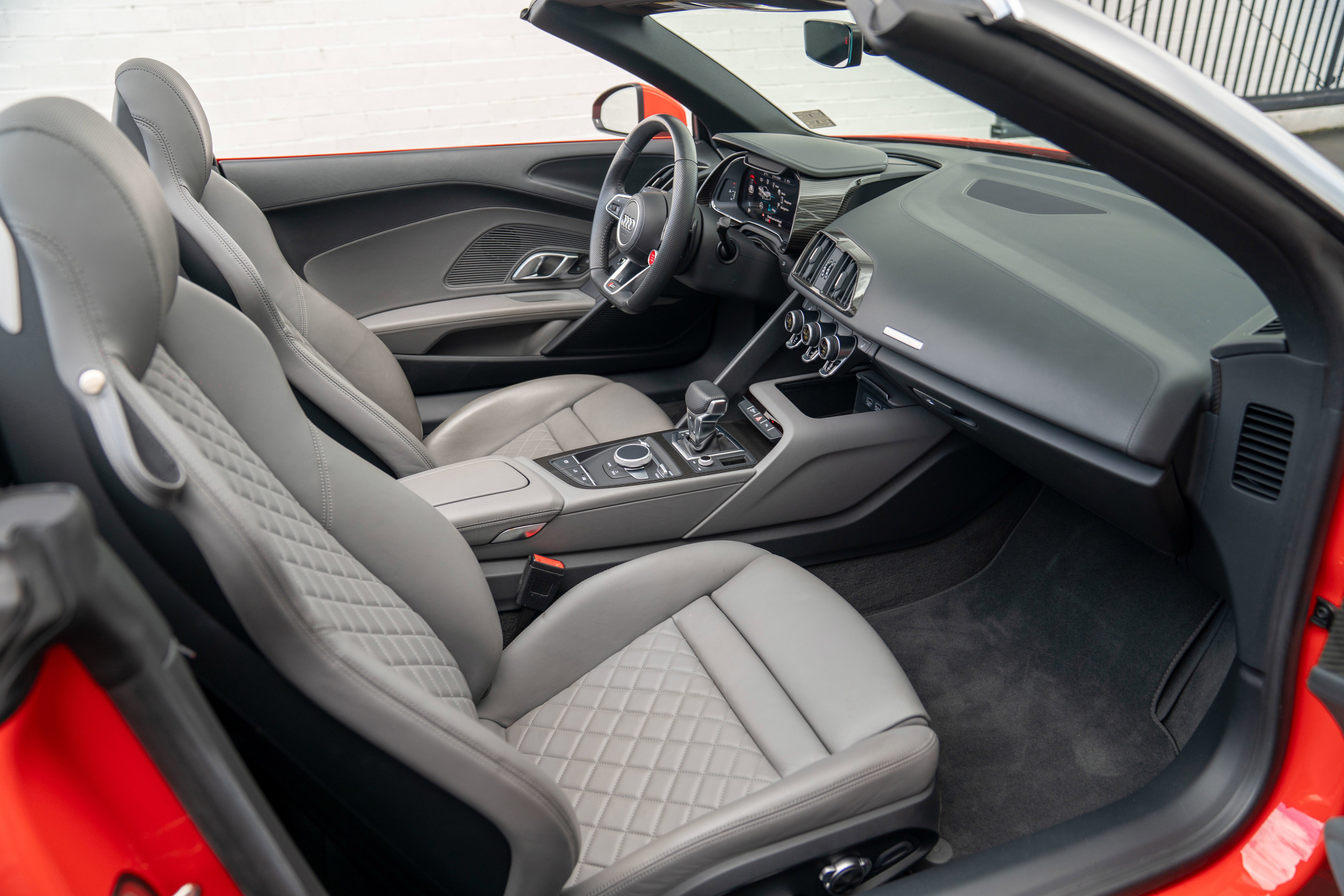 2017 Audi R8 Spyder V10