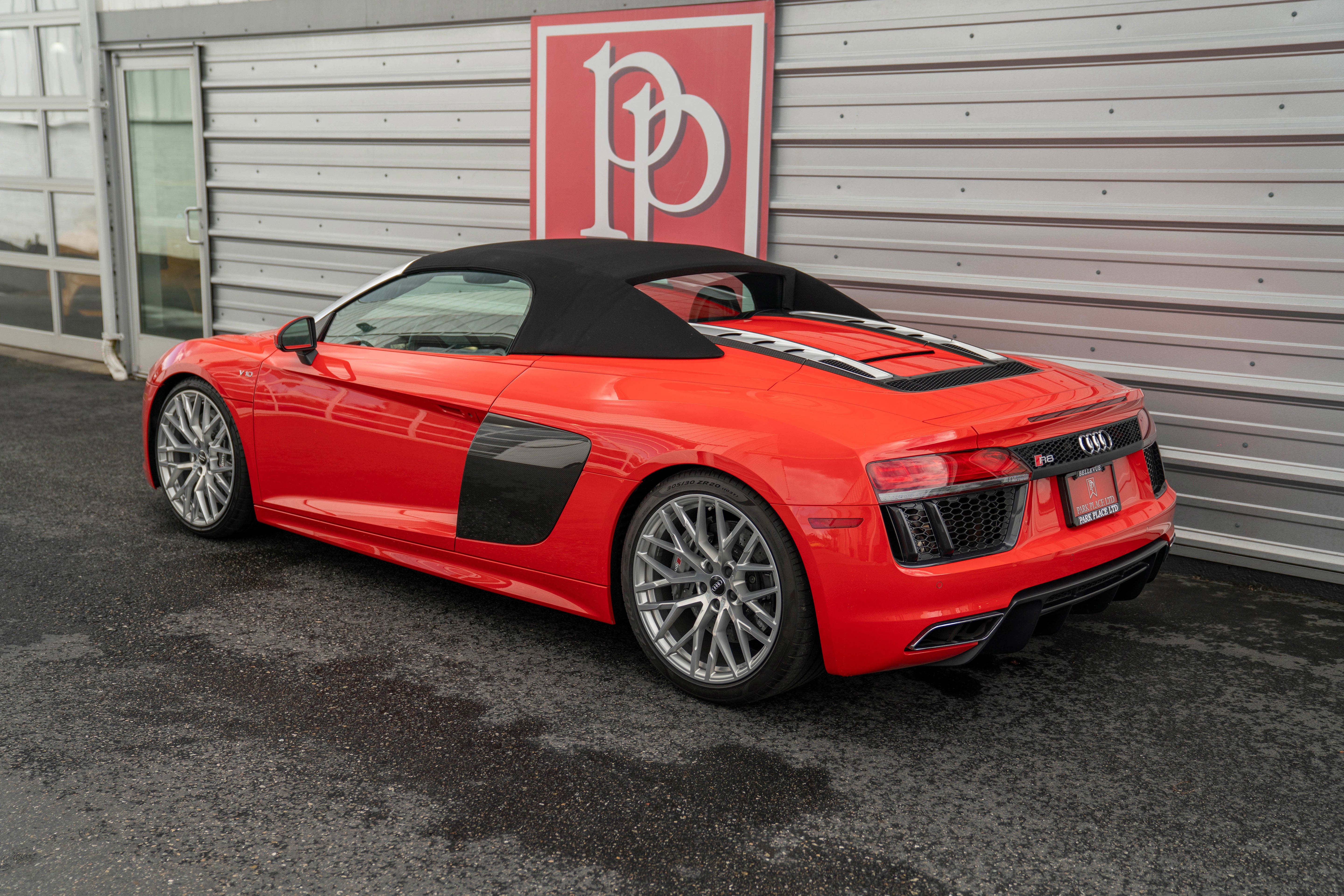 2017 Audi R8 Base - Photo 40