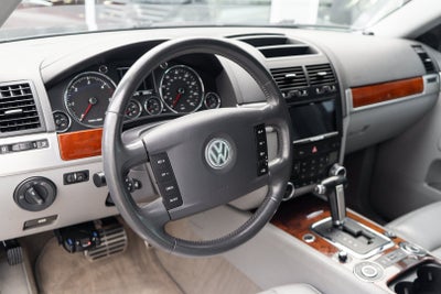 2006 Volkswagen Touareg 5.0L V10