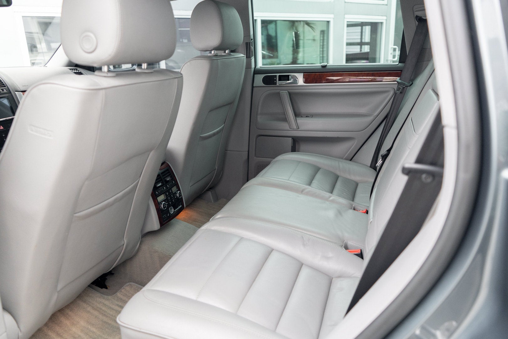 2006 Volkswagen Touareg 5.0L V10