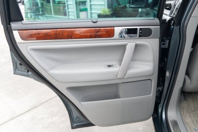 2006 Volkswagen Touareg 5.0L V10