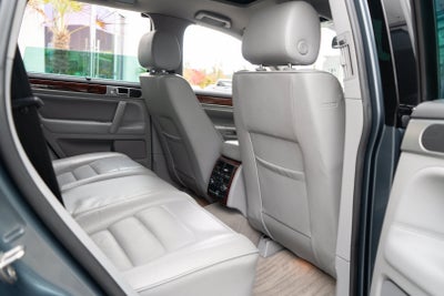 2006 Volkswagen Touareg 5.0L V10