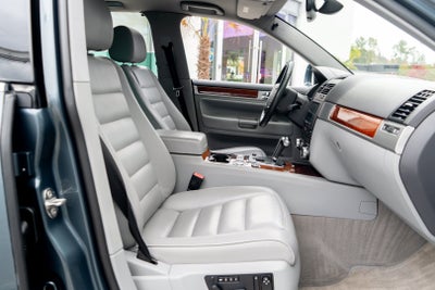2006 Volkswagen Touareg 5.0L V10