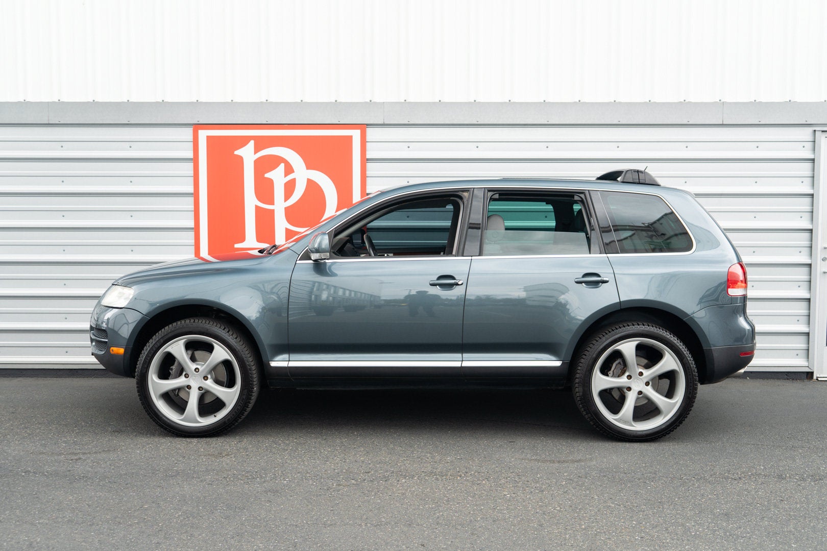 2006 Volkswagen Touareg 5.0L V10