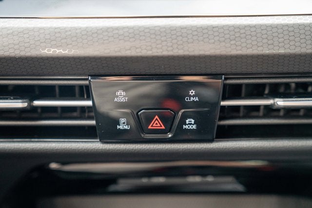 2023 Volkswagen Golf GTI 40th Anniversary Edition