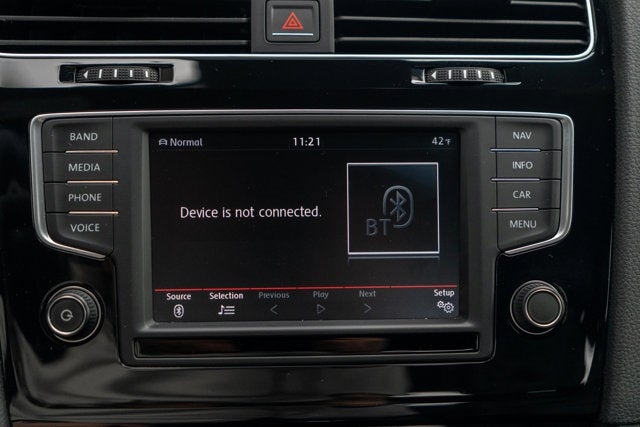 2016 Volkswagen Golf R 4dr HB DSG w/DCC/Nav