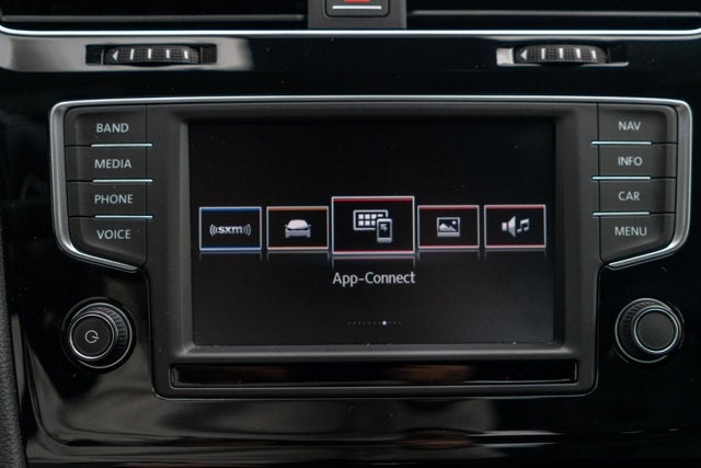 2016 Volkswagen Golf R 4dr HB DSG w/DCC/Nav