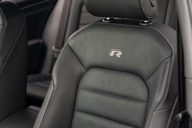 2017 Volkswagen Golf R 4-Door DSG w/DCC/Nav