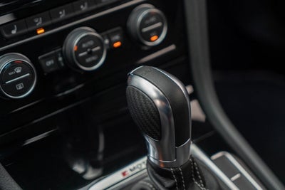 2017 Volkswagen Golf R 4-Door DSG w/DCC/Nav