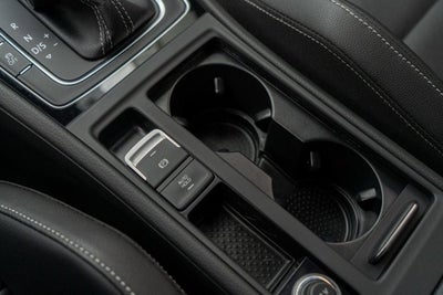 2017 Volkswagen Golf R 4-Door DSG w/DCC/Nav