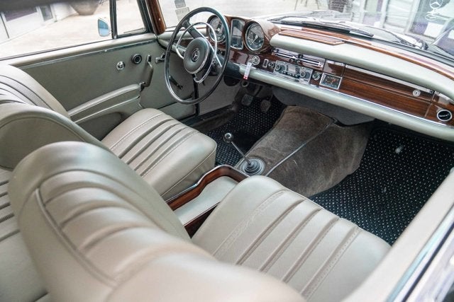 1966 Mercedes-Benz 250SE Base