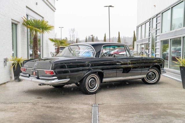 1966 Mercedes-Benz 250SE Base