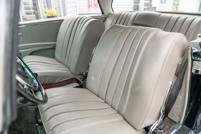 1966 Mercedes-Benz 250SE Base