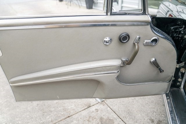 1966 Mercedes-Benz 250SE Base