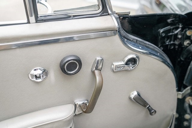 1966 Mercedes-Benz 250SE Base