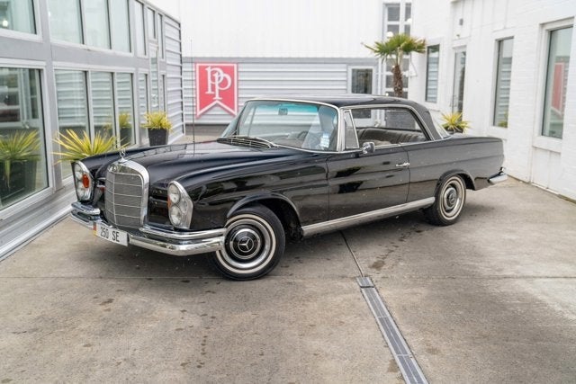 1966 Mercedes-Benz 250SE Base