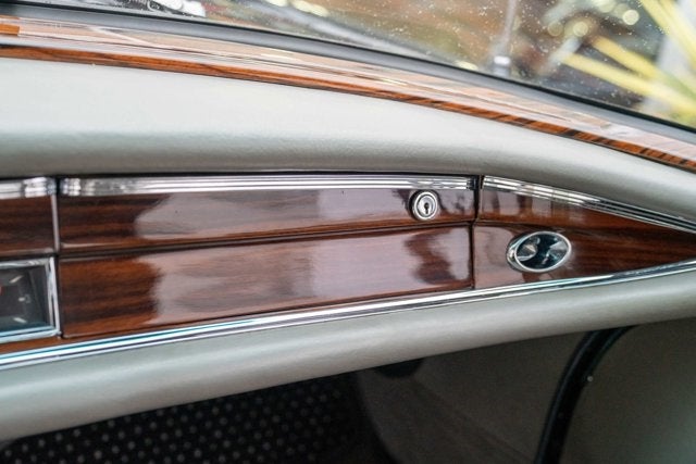 1966 Mercedes-Benz 250SE Base