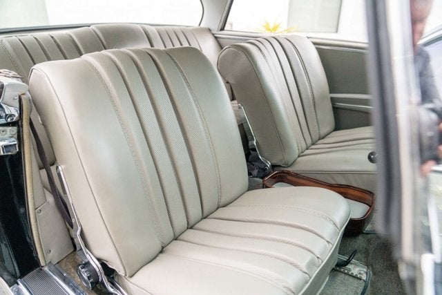 1966 Mercedes-Benz 250SE Base