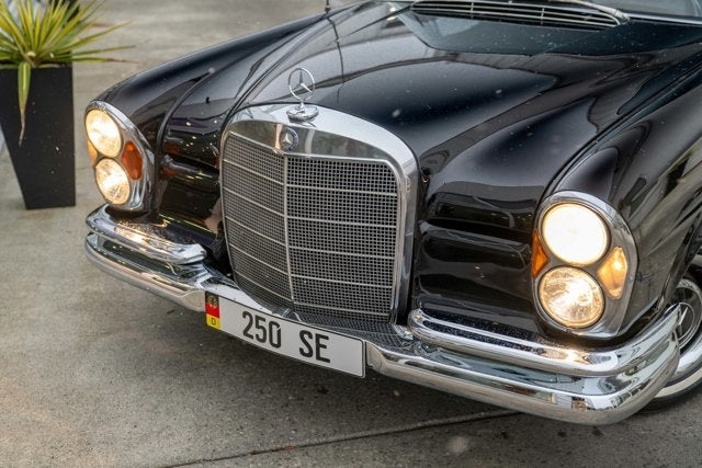 1966 Mercedes-Benz 250SE Base
