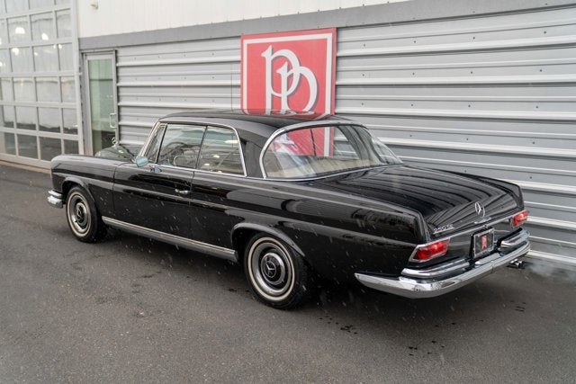 1966 Mercedes-Benz 250SE Base