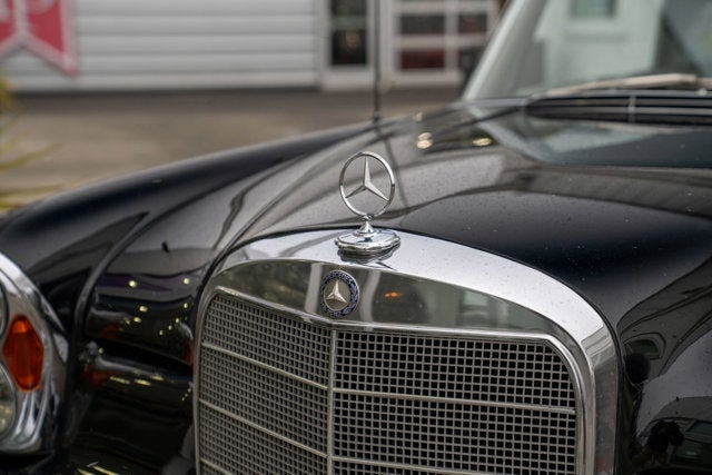 1966 Mercedes-Benz 250SE Base