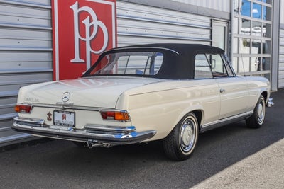 1970 Mercedes-Benz 280SE 2.8 Convertible