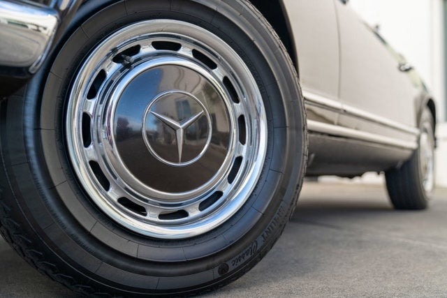 1969 Mercedes-Benz 280SL Base