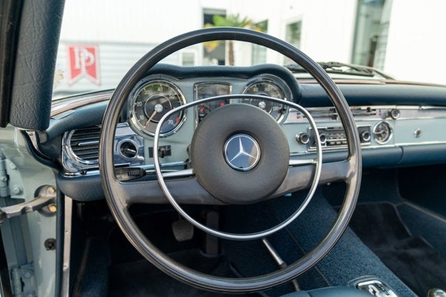 1971 Mercedes-Benz 280SL Convertible