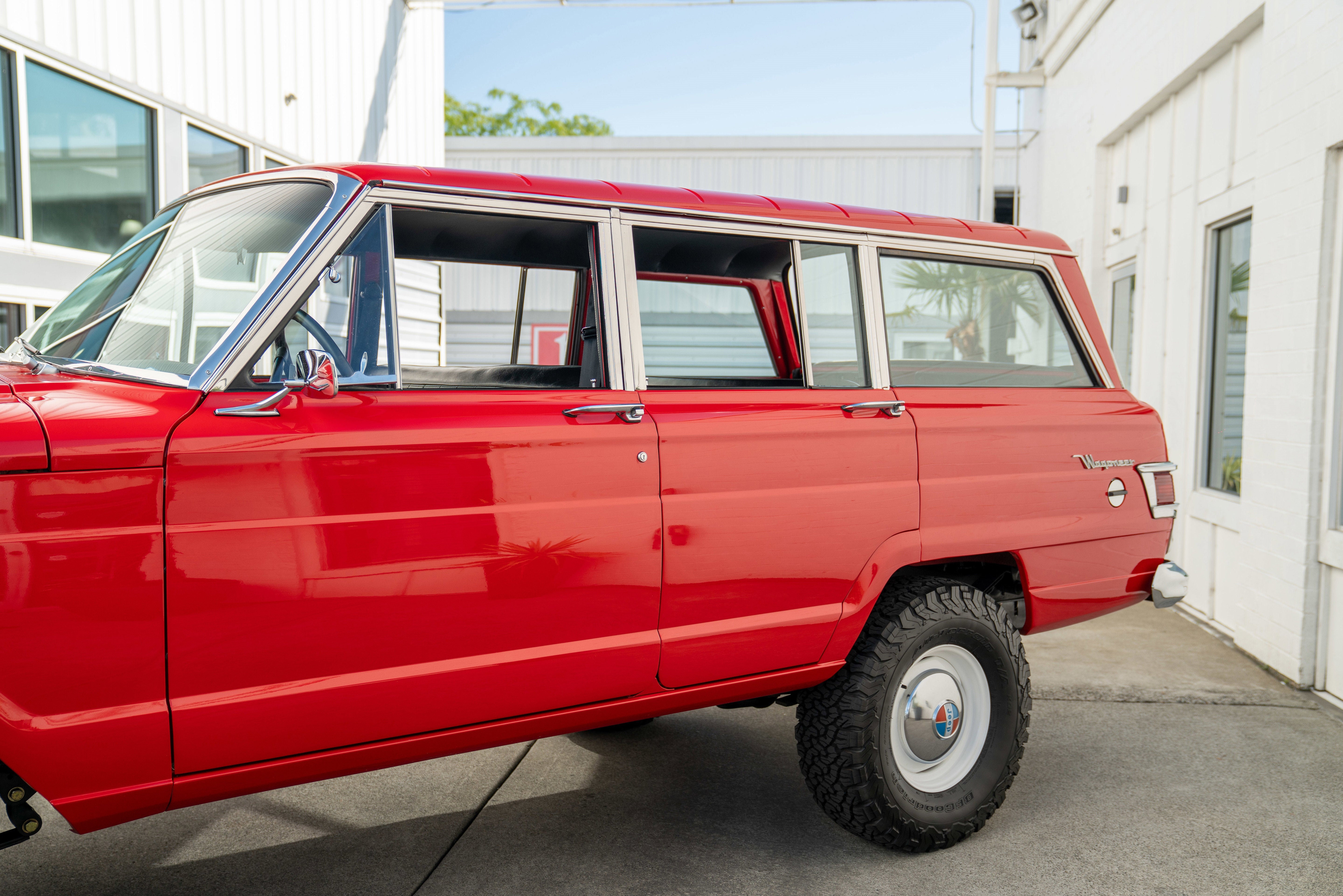 1968 Jeep Wagoneer Base