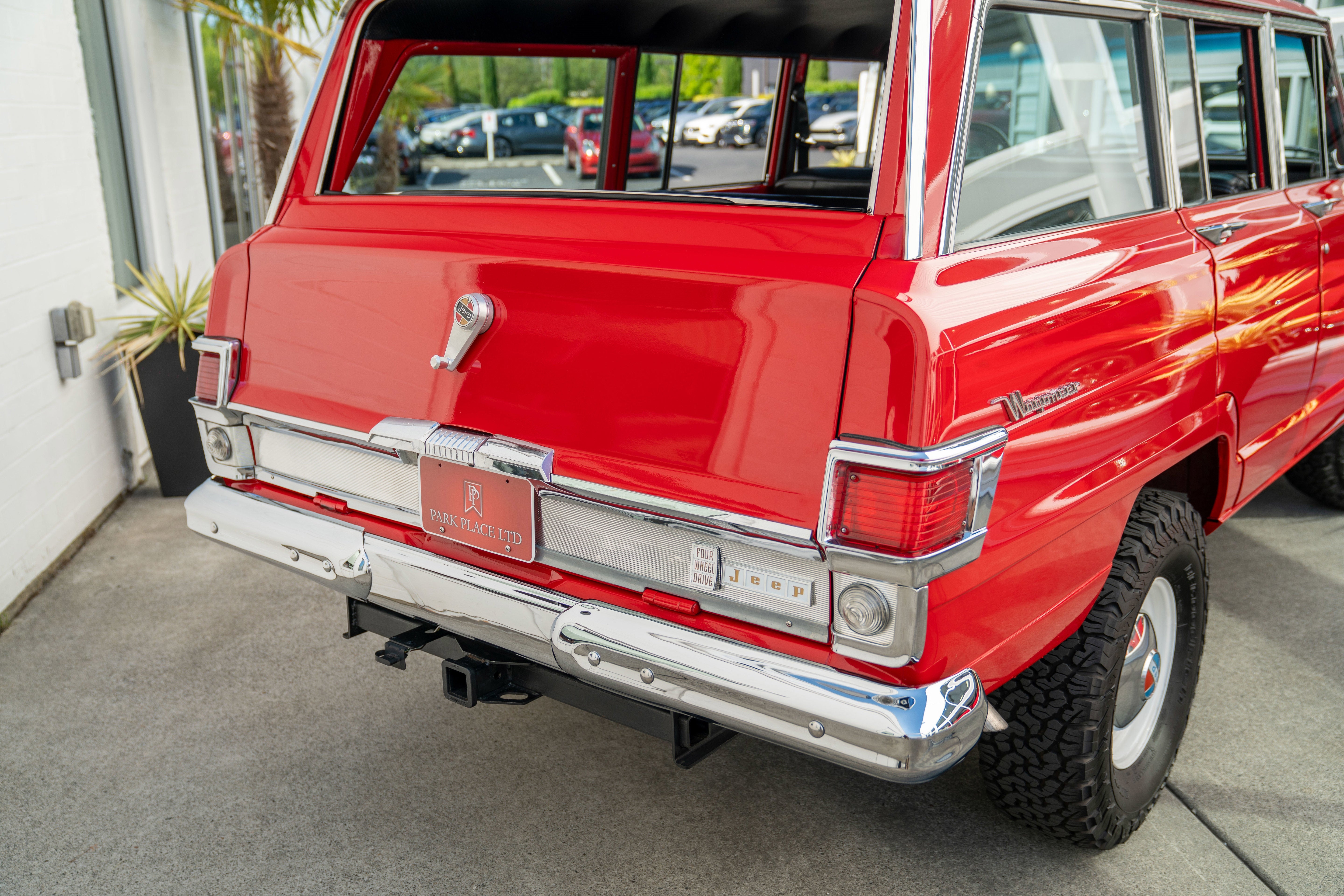 1968 Jeep Wagoneer Base