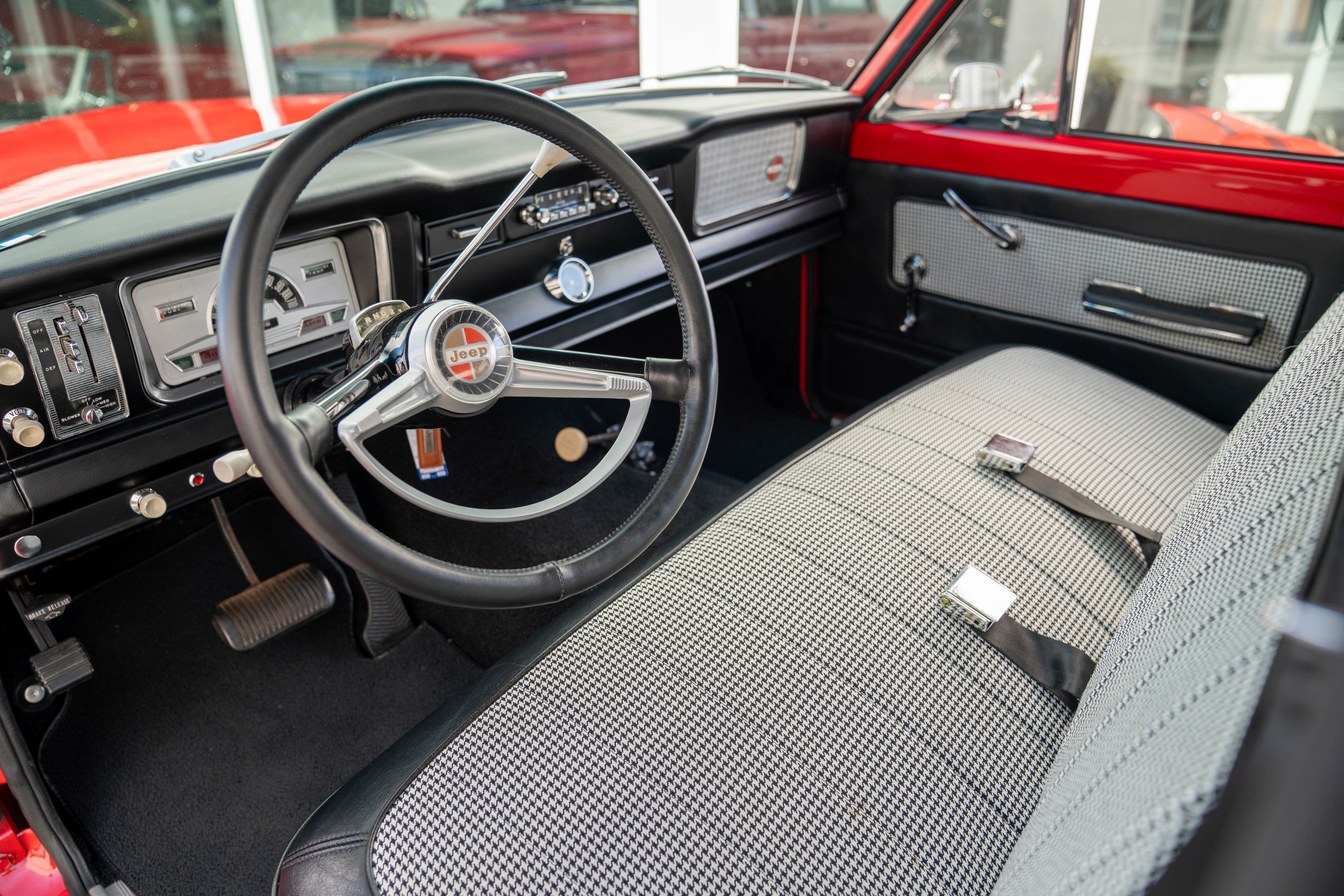 1968 Jeep Wagoneer Base